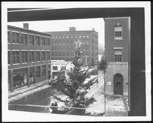 Gift of Northeast Utilities, 1982.28.49  , © 2011 The Connecticut Historical Society.