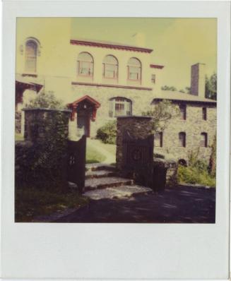 Heublein Tower, Gift of the Richard Welling Family, 2012.284.129  © 2013 The Connecticut Histor ...