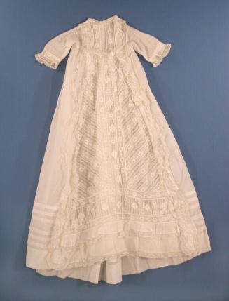 Baptismal dress (.a)