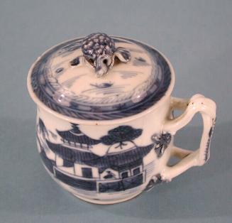 Lidded cup 1945.1.1403.2a,b