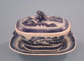 Sauce Tureen and Tray