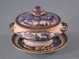 Sauce Tureen and Tray