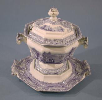 Sauce Tureen and Tray