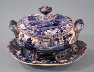 Sauce Tureen and Tray
