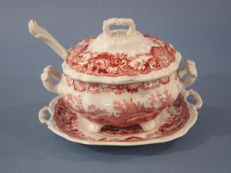 Sauce Tureen, Ladle, and Tray