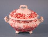 Sauce tureen