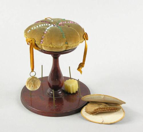 Gift of Mrs. Richard Koopman and Mrs. Bernard Schiro, 1980.87.20a-c  © 2008 The Connecticut His…