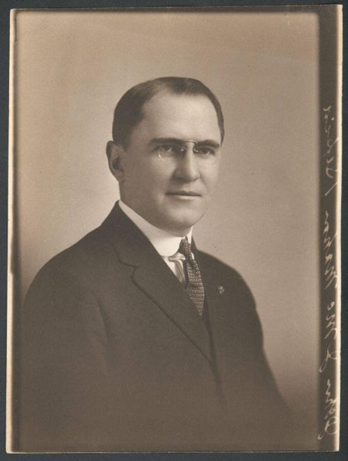 Gift of Paul R. McMahon, Jr., 2006.51.9  © 2009 The Connecticut Historical Society.