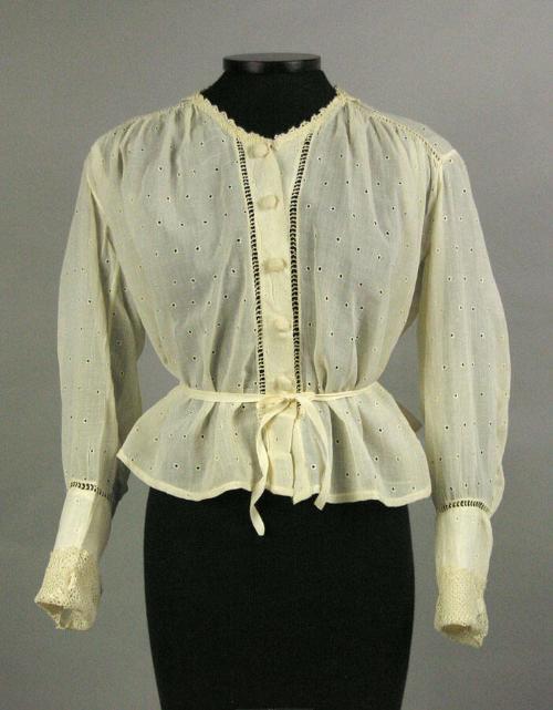 Estate of Florence S. M. Crofut, gift of Mrs. George H. Day. © 2009 The Connecticut Historical …