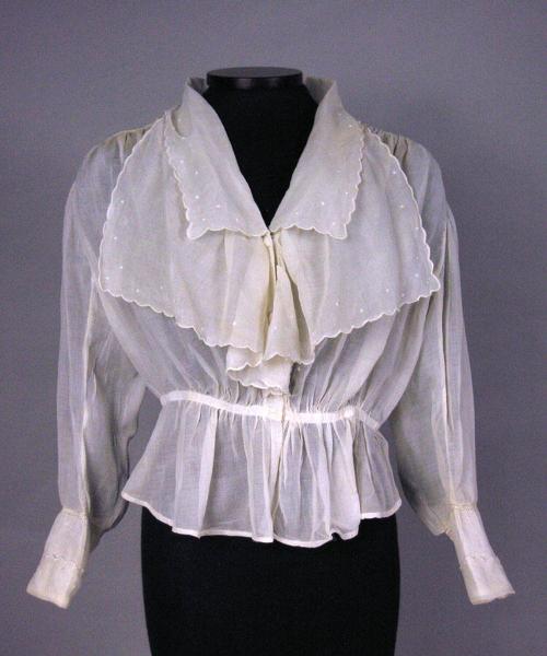 Estate of Florence S. M. Crofut, gift of Mrs. George H. Day, 1974.50.195  © 2010 The Connecticu…