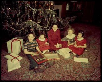 Gift of the children of Richard and Georgette Koopman, 2007.24.647a  © 2008 The Connecticut His…
