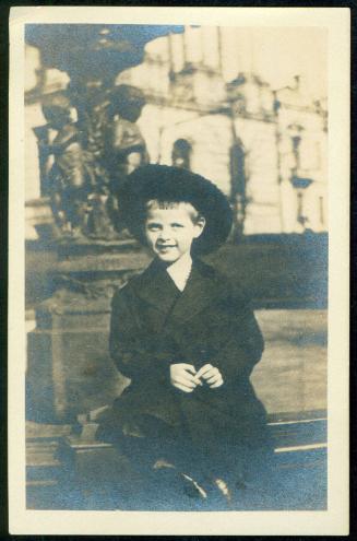 Gift of Charlene Stephens, 2011.227.17  © 2011 The Connecticut Historical Society.