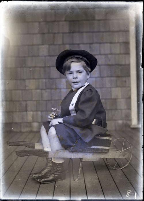 Gift of the Rosalie Thorne McKenna Foundation, 2011.344.80  © 2012 The Connecticut Historical S…