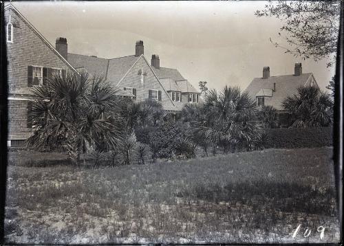 Gift of the Rosalie Thorne McKenna Foundation, 2011.344.109  © 2012 The Connecticut Historical …