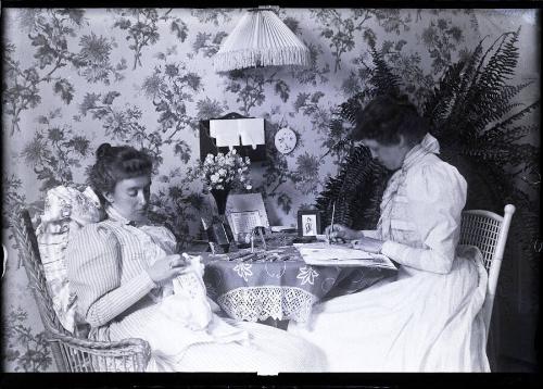 Gift of the Rosalie Thorne McKenna Foundation, 2011.344.124  © 2012 The Connecticut Historical …