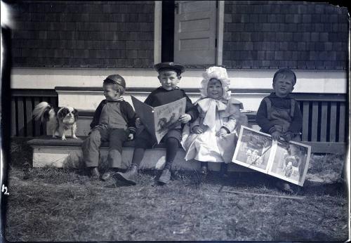 Gift of the Rosalie Thorne McKenna Foundation, 2011.344.164  © 2012 The Connecticut Historical …