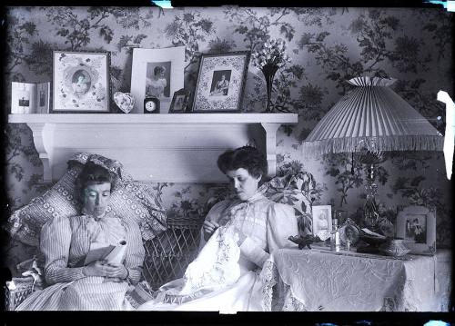 Gift of the Rosalie Thorne McKenna Foundation, 2011.344.943  © 2012 The Connecticut Historical …