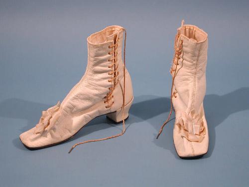 Woman's Shoes