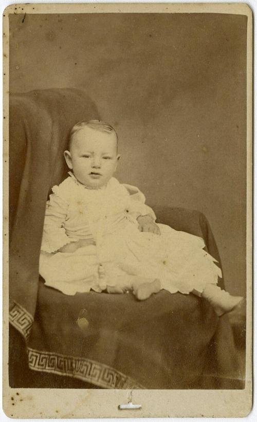 Gift of Elizabeth W. Temple, 2011.63.133,   © 2013 The Connecticut Historical Society.