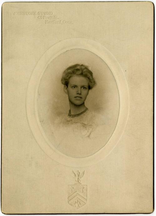 Gift of Elizabeth W. Temple, 2011.63.193,   © 2013 The Connecticut Historical Society.