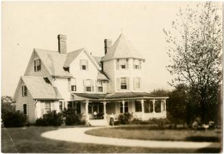 Gift of the Rosalie Thorne McKenna Foundation, 2011.344.1017  © 2013 The Connecticut Historical…