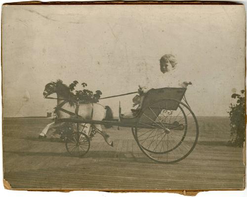 Gift of the Rosalie Thorne McKenna Foundation, 2011.344.1030  © 2013 The Connecticut Historical…