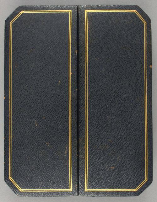 Gift of Blaine Butler,  2004.124.6a,b   © 2013 The Connecticut Historical Society.