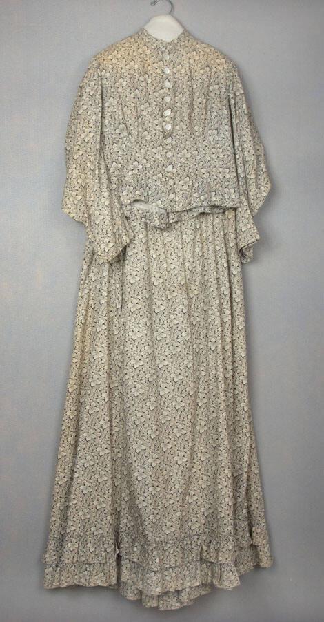 Gift of Mrs. Bradford Griswold, 1978.105.37a,b  © 2013 The Connecticut Historical Society.