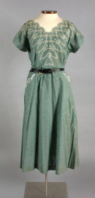 Gift of the estate of Hazel E. Martino, 2003.27.4.1-.4  © 2013 The Connecticut Historical Socie…