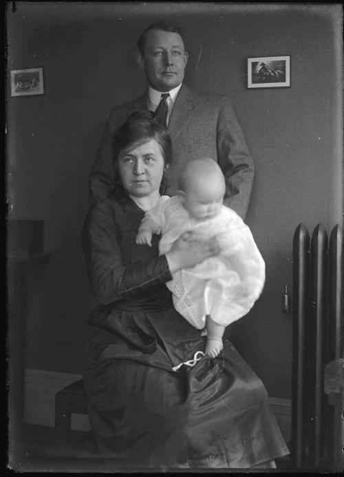 Museum purchase, 1995.36.1585  © 2013 The Connecticut Historical Society.