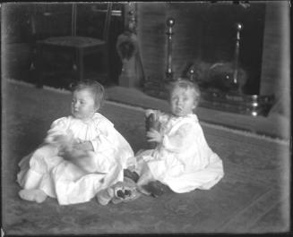 Gift of Mrs. Byard Williams, 1988.133.34  © 2013 The Connecticut Historical Society.