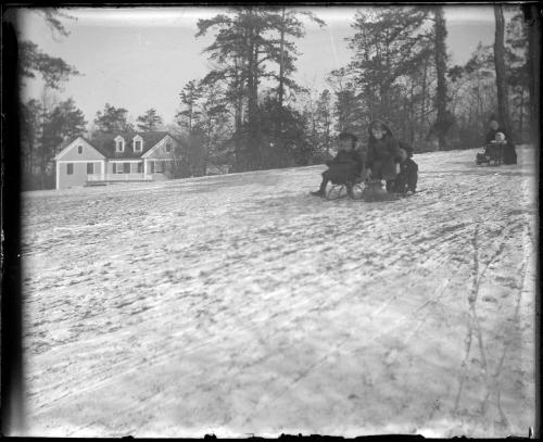 Gift of Mrs. Byard Williams, 1988.133.64  © 2013 The Connecticut Historical Society.