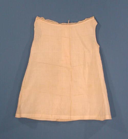 Infant's Pinafore