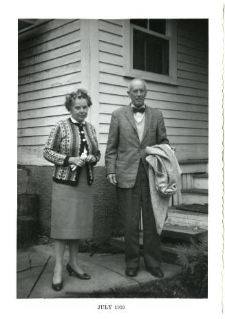 Gift of Harleigh Knott, 2011.491.0  © 2014 The Connecticut Historical Society.