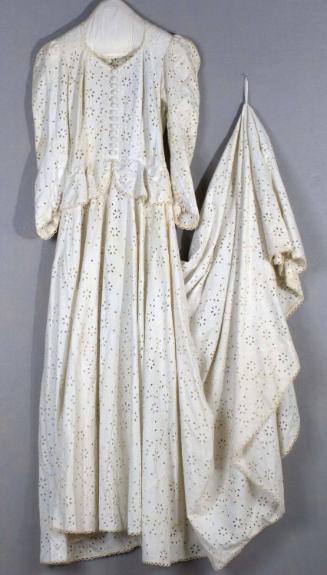 Gift of Nora Oakes Howard, 2012.532.1 © 2015 The Connecticut Historical Society