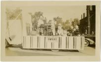 Donated by Ronda Burgess, 2014.203.2 © 2015 The Connecticut Historical Society