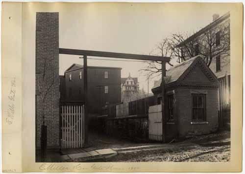 © 2015 The Connecticut Historical Society.