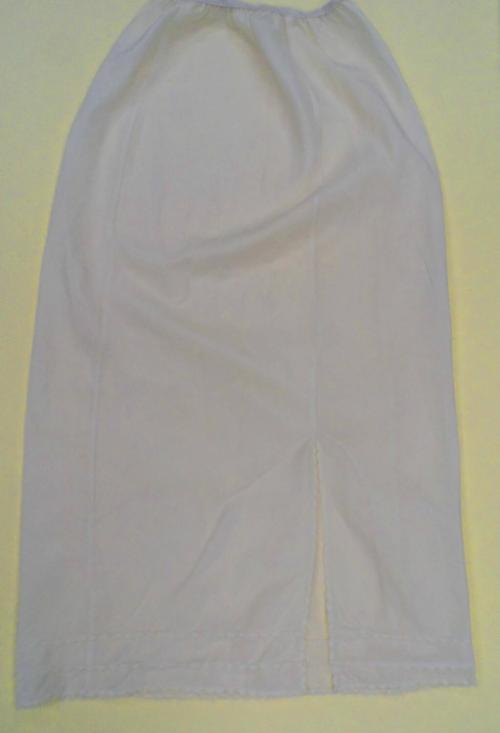 Gift of Barbara Becker Girard, 2016.31.2, Connecticut Historical Society, Public Domain