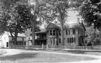 Gift of Margaret G. Giles 2015.87.172 © 2016 The Connecticut Historical Society