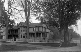 Gift of Margaret G. Giles 2015.87.183 © 2016 The Connecticut Historical Society