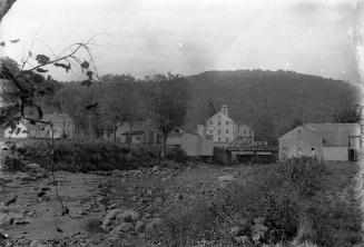 Gift of Margaret G. Giles 2015.87.405 © 2016 The Connecticut Historical Society.