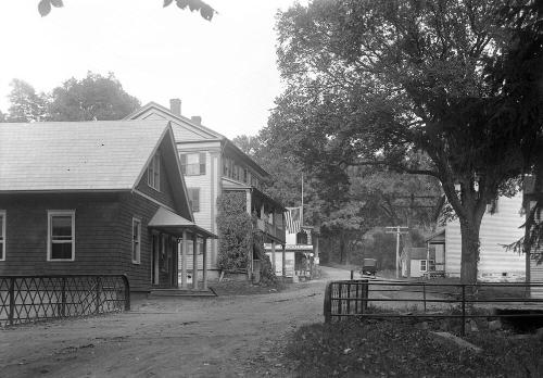 Gift of Margaret G. Giles 2015.87.561 © 2016 The Connecticut Historical Society.