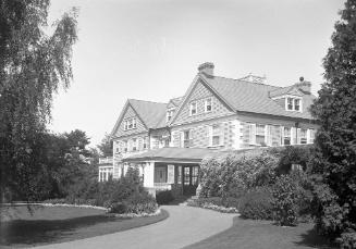 Gift of Margaret G. Giles 2015.87.698 © 2016 The Connecticut Historical Society.