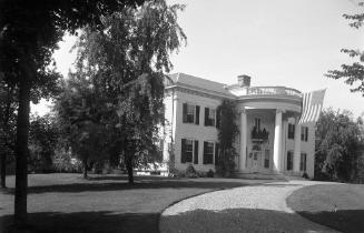 Gift of Margaret G. Giles 2015.87.711 © 2016 The Connecticut Historical Society.