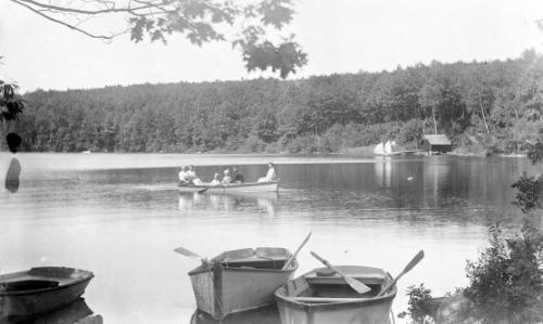 Gift of Margaret G. Giles 2015.87.974 © 2016 The Connecticut Historical Society.