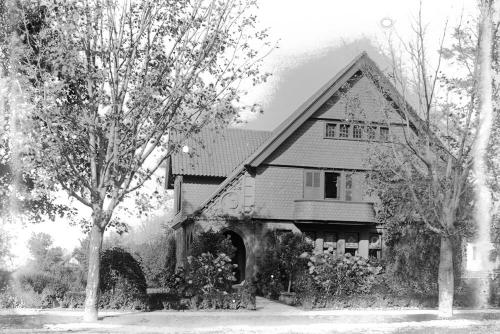 Gift of Margaret G. Giles 2015.87.1053 © 2016 The Connecticut Historical Society.