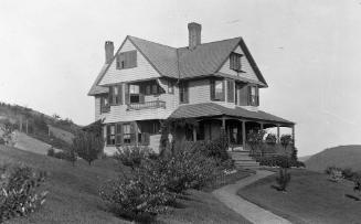 Gift of Margaret G. Giles 2015.87.1121 © 2016 The Connecticut Historical Society.