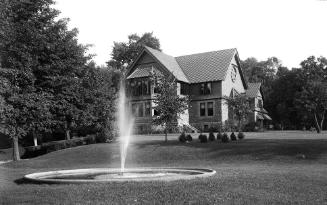 Gift of Margaret G. Giles 2015.87.1261 © 2016 The Connecticut Historical Society.
