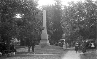 Gift of Margaret G. Giles 2015.87.1290 © 2016 The Connecticut Historical Society.