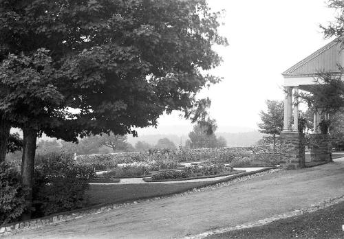 Gift of Margaret G. Giles 2015.87.1356 © 2016 The Connecticut Historical Society.